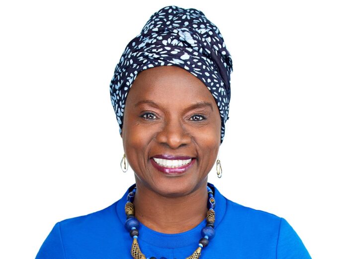 AngeliqueKidjo_002-1.jpg